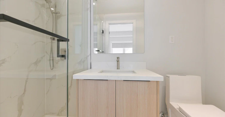 Main-995 Dufferin Dufferin Street, Toronto, ON, M6H 4B2 - 8