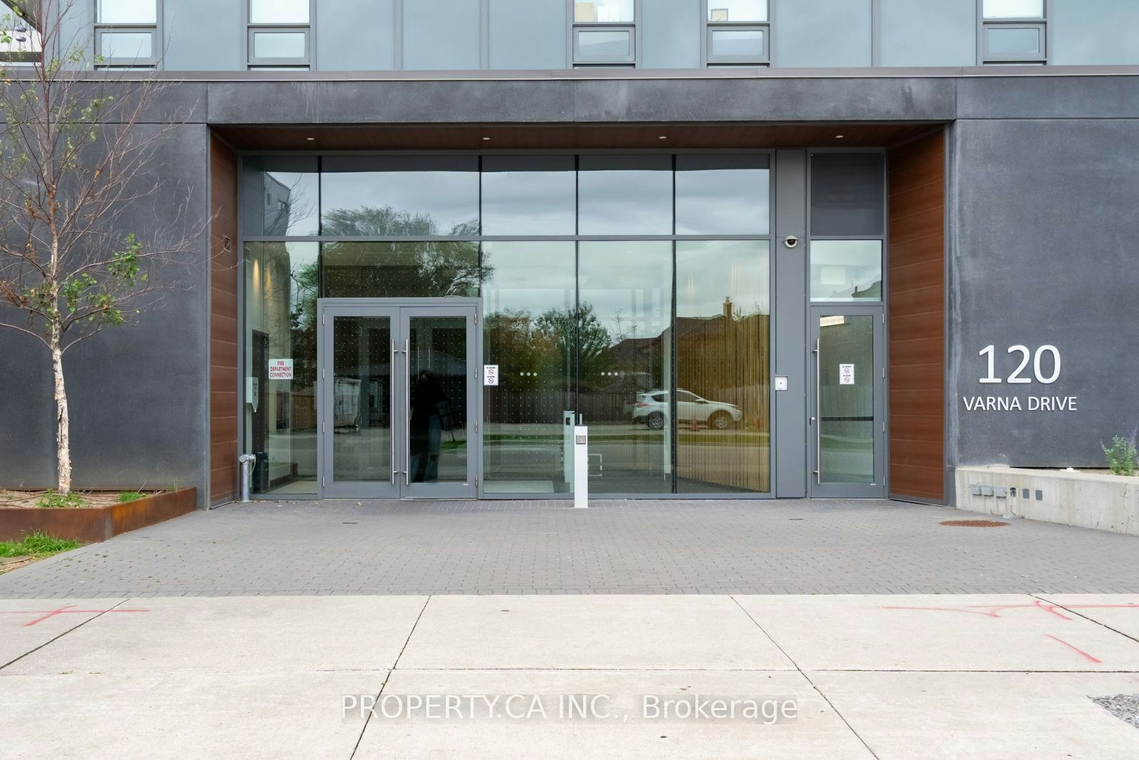 412-120 Varna Drive, Toronto, ON, M6A 0B3 - 3