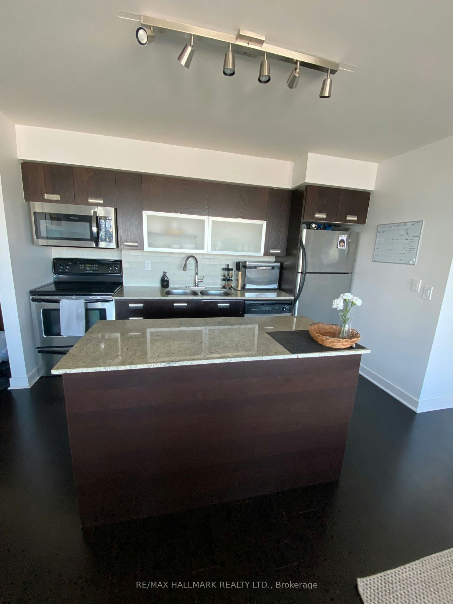 1807-80 Western Battery Road, Toronto, ON, M6K 3S1 - 2