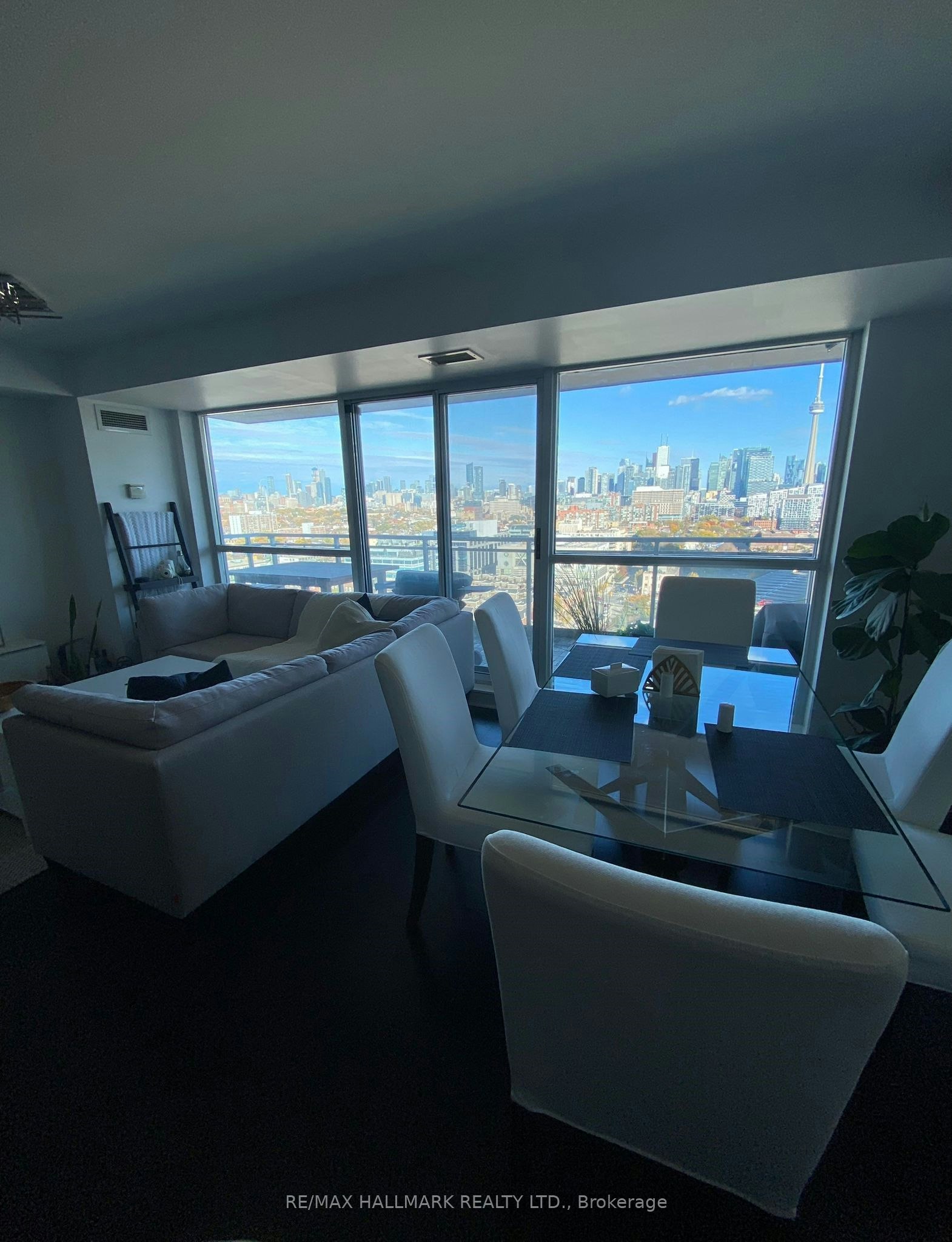 1807-80 Western Battery Road, Toronto, ON, M6K 3S1 - 11