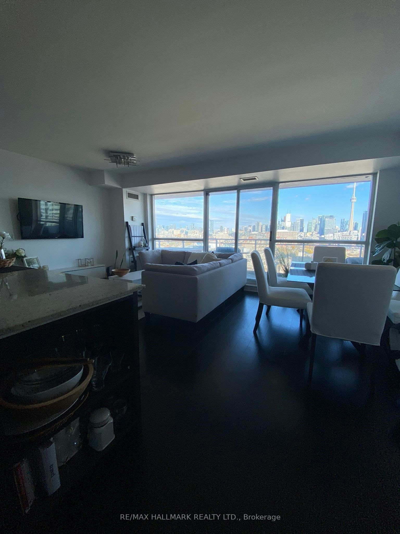 1807-80 Western Battery Road, Toronto, ON, M6K 3S1 - 5
