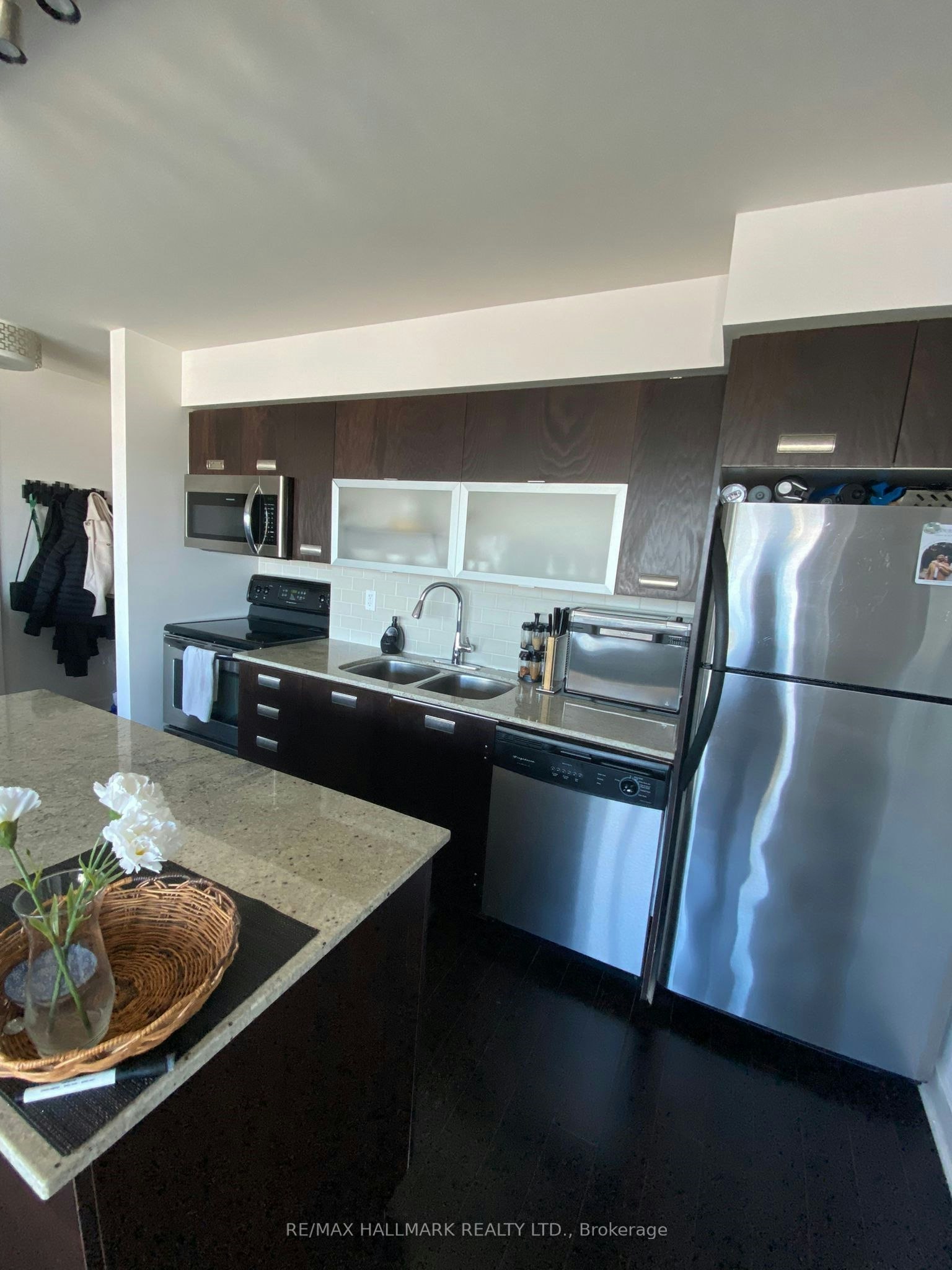 1807-80 Western Battery Road, Toronto, ON, M6K 3S1 - 3