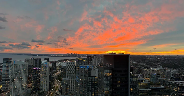 5515-3 Concord Cityplace Way, Toronto, ON, M5V 0X4 - 18