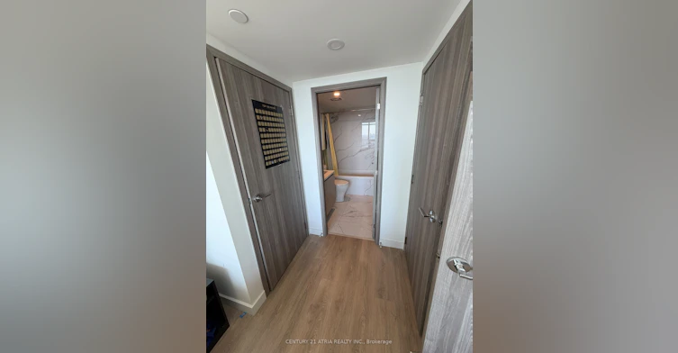 5515-3 Concord Cityplace Way, Toronto, ON, M5V 0X4 - 12