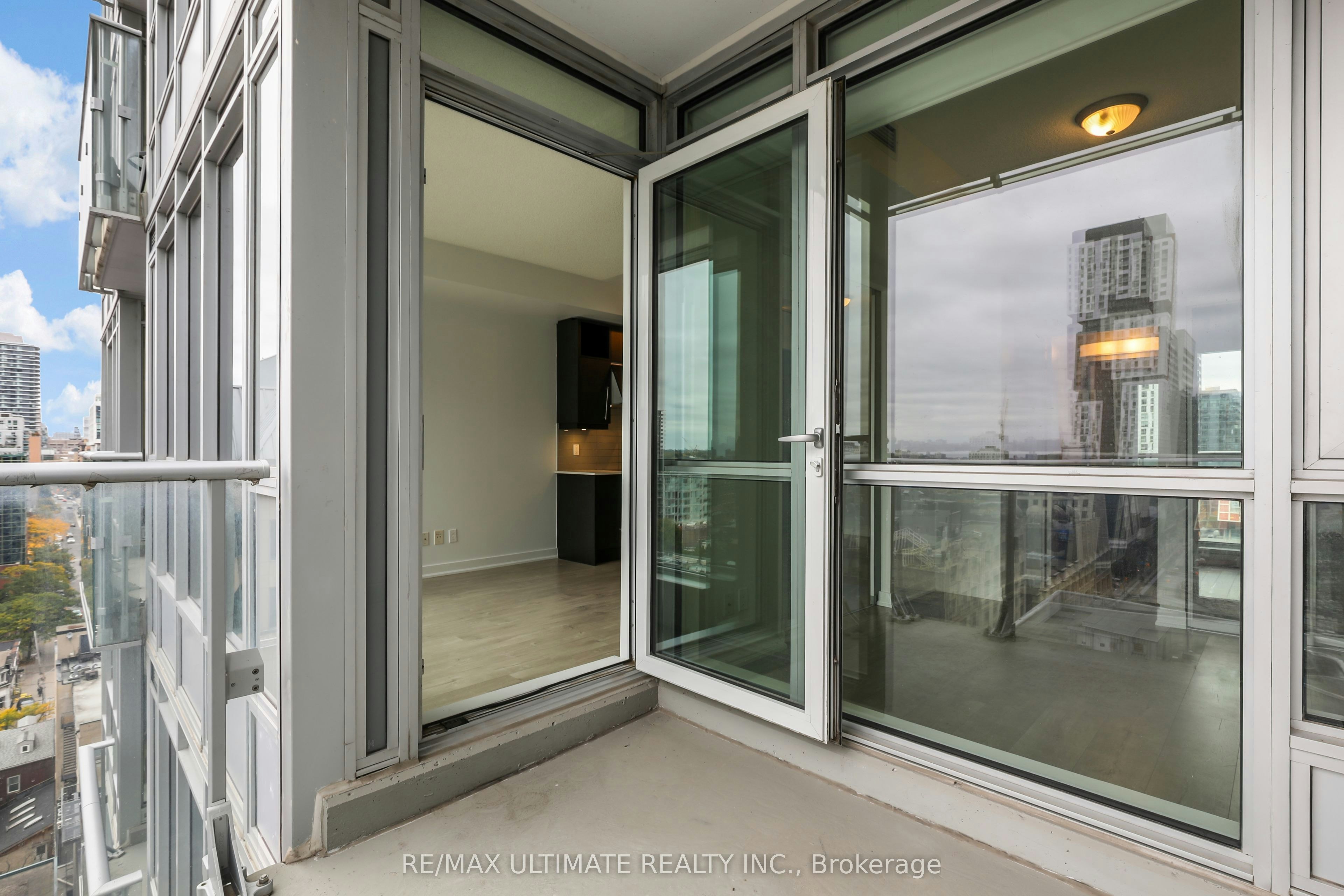 1408-199 Richmond Street W, Toronto, ON, M5V 0H4 - 15