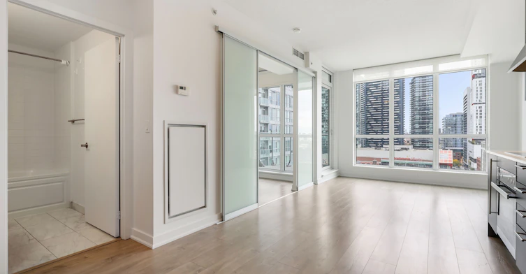 1408-199 Richmond Street W, Toronto, ON, M5V 0H4 - 3
