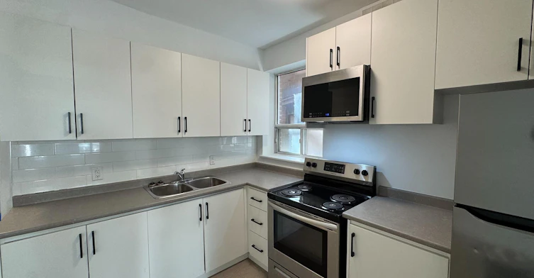 201-399 Dupont Street, Toronto, ON, M5R 1W3 - 4