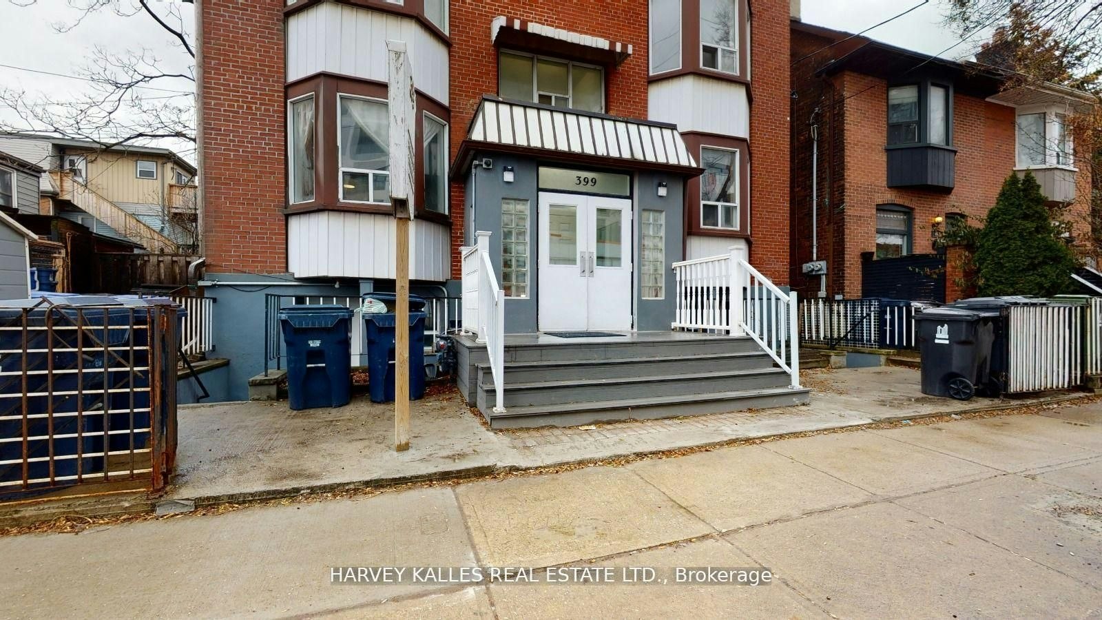 201-399 Dupont Street, Toronto, ON, M5R 1W3 - 2