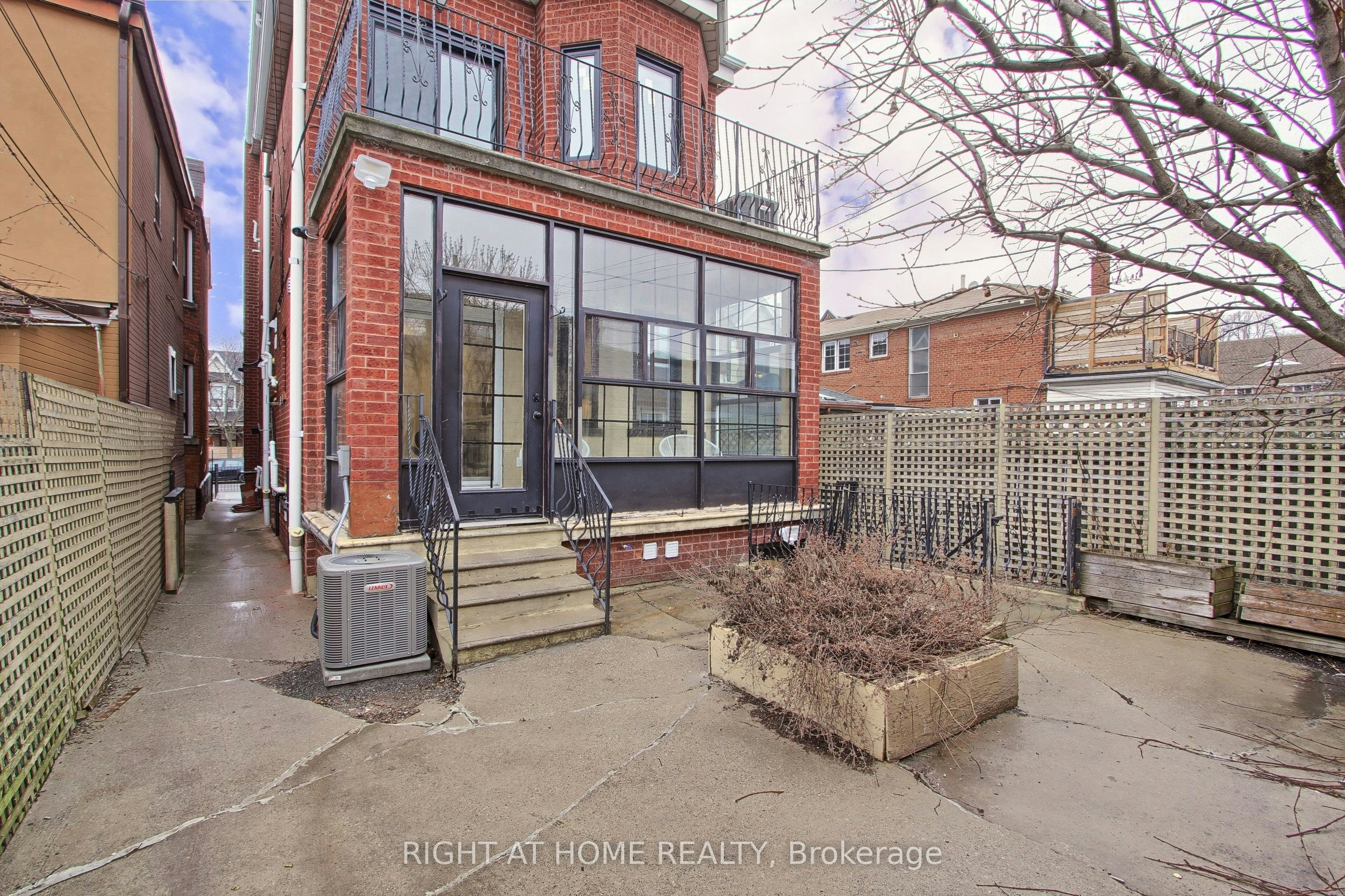 Unit 2-1201 Dovercourt Road, Toronto, ON, M6H 2Y1 - 23