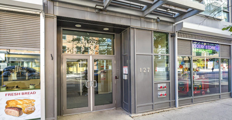 405-127 Queen Street E, Toronto, ON, M5C 1S3 - 6