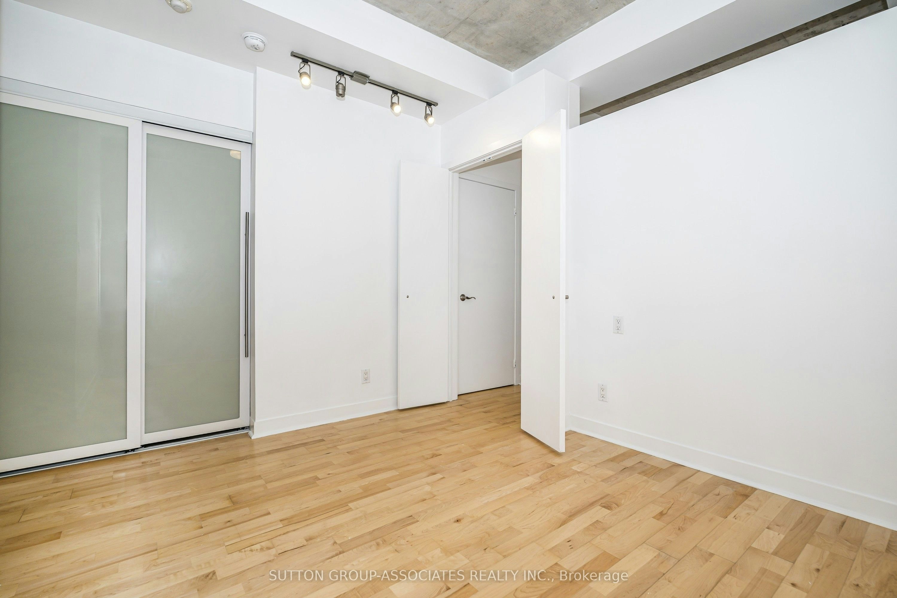 405-127 Queen Street E, Toronto, ON, M5C 1S3 - 16
