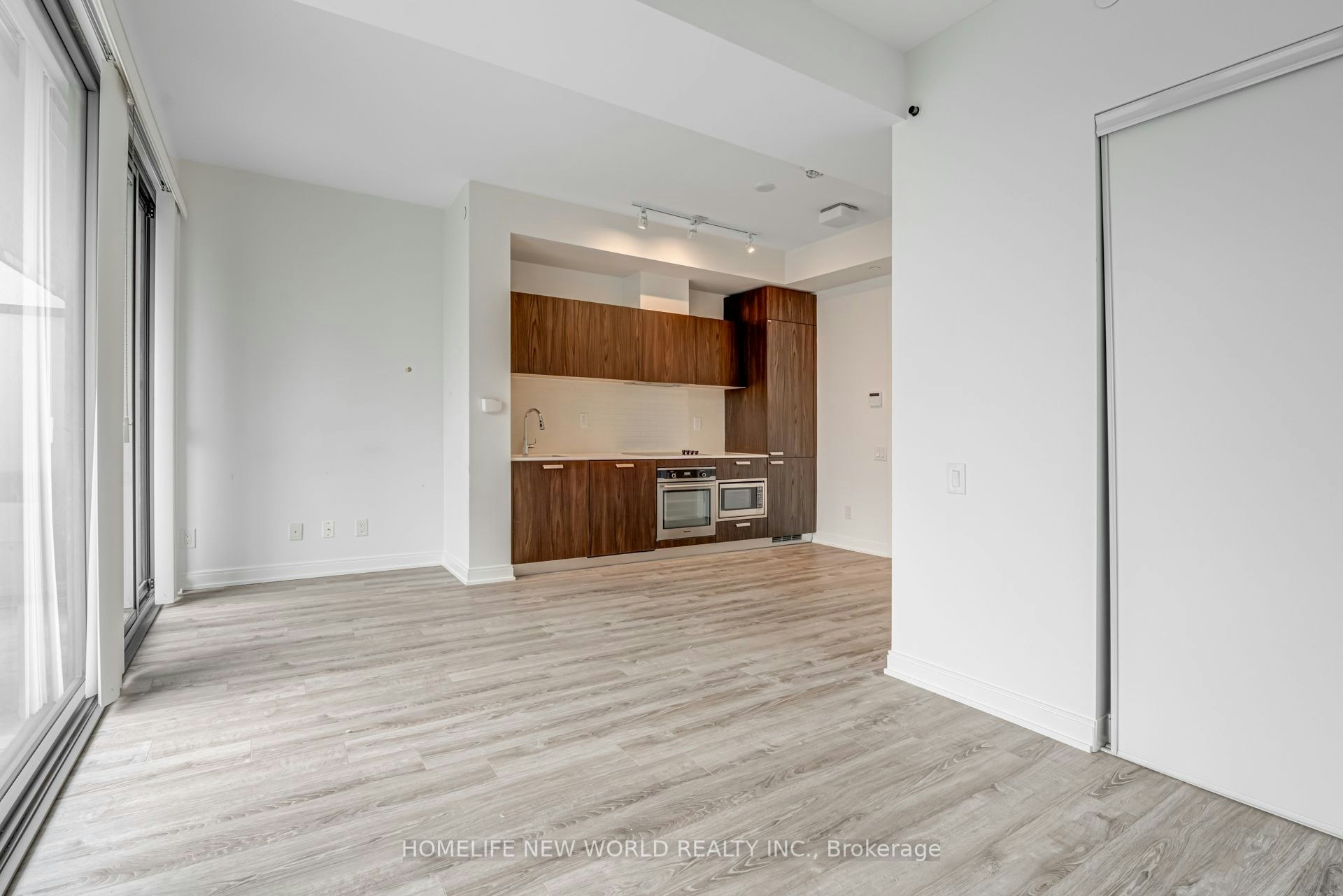 2311-50 Charles Street E, Toronto, ON, M4Y 0C3 - 18