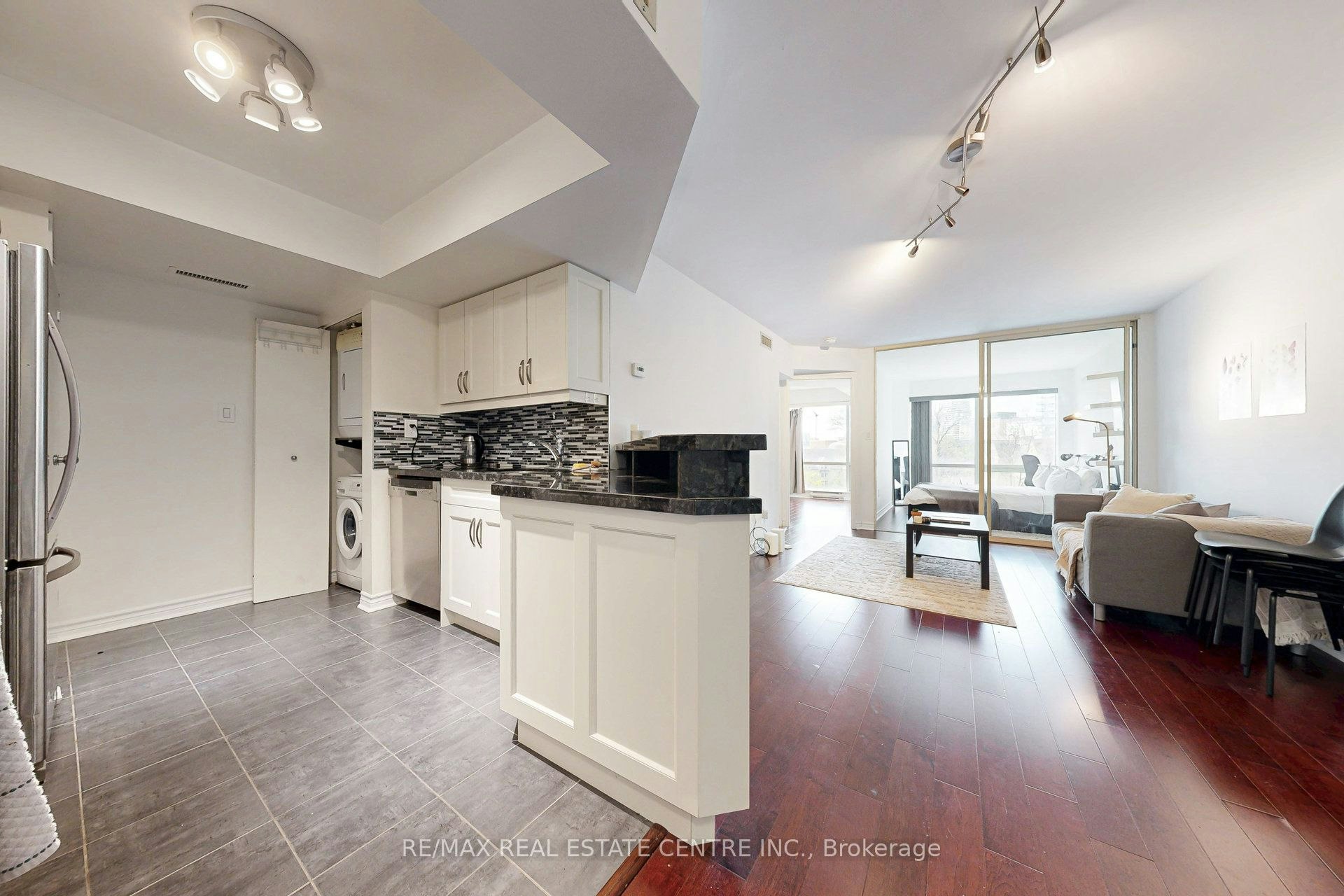 1001 Bay Street, Toronto, ON, M5S 3A6 - 14