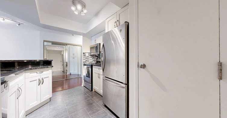 1001 Bay Street, Toronto, ON, M5S 3A6 - 6