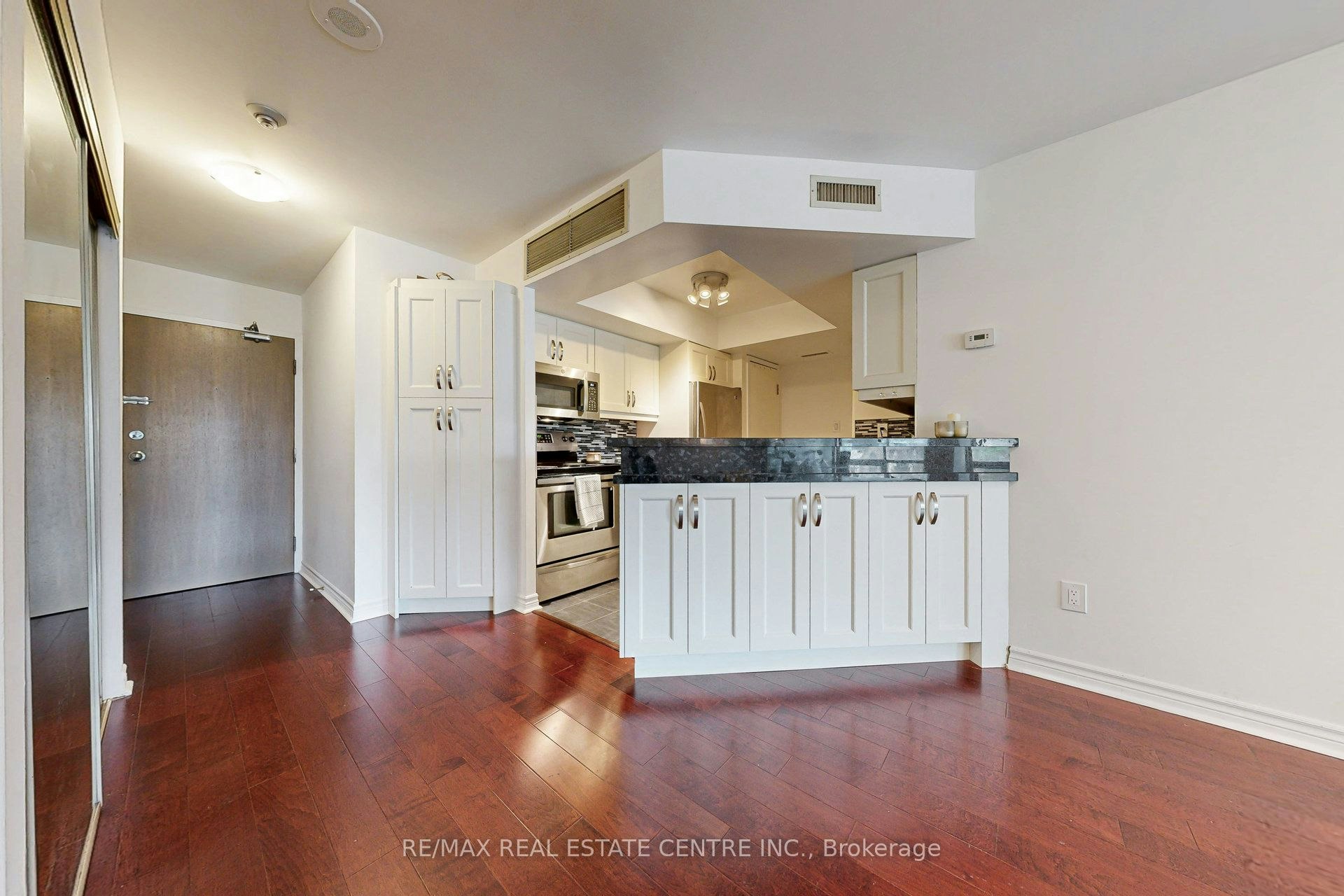 1001 Bay Street, Toronto, ON, M5S 3A6 - 13
