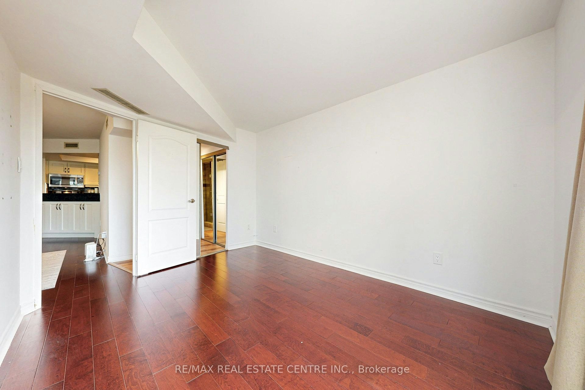 1001 Bay Street, Toronto, ON, M5S 3A6 - 21
