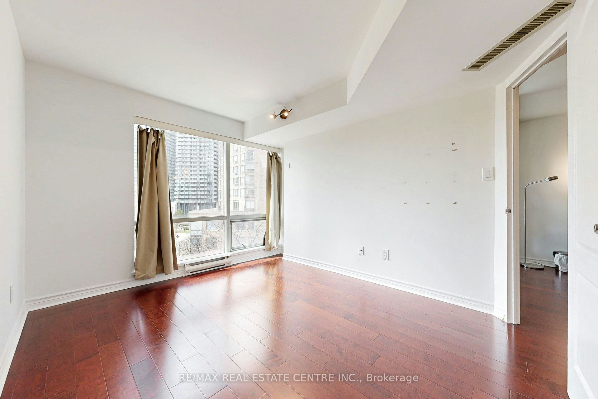 1001 Bay Street, Toronto, ON, M5S 3A6 - 20