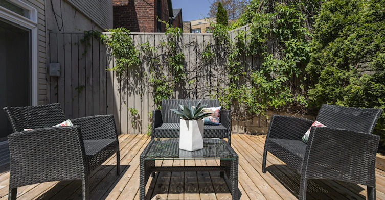 93 Walnut Avenue, Toronto, ON, M5V 2S1 - 13