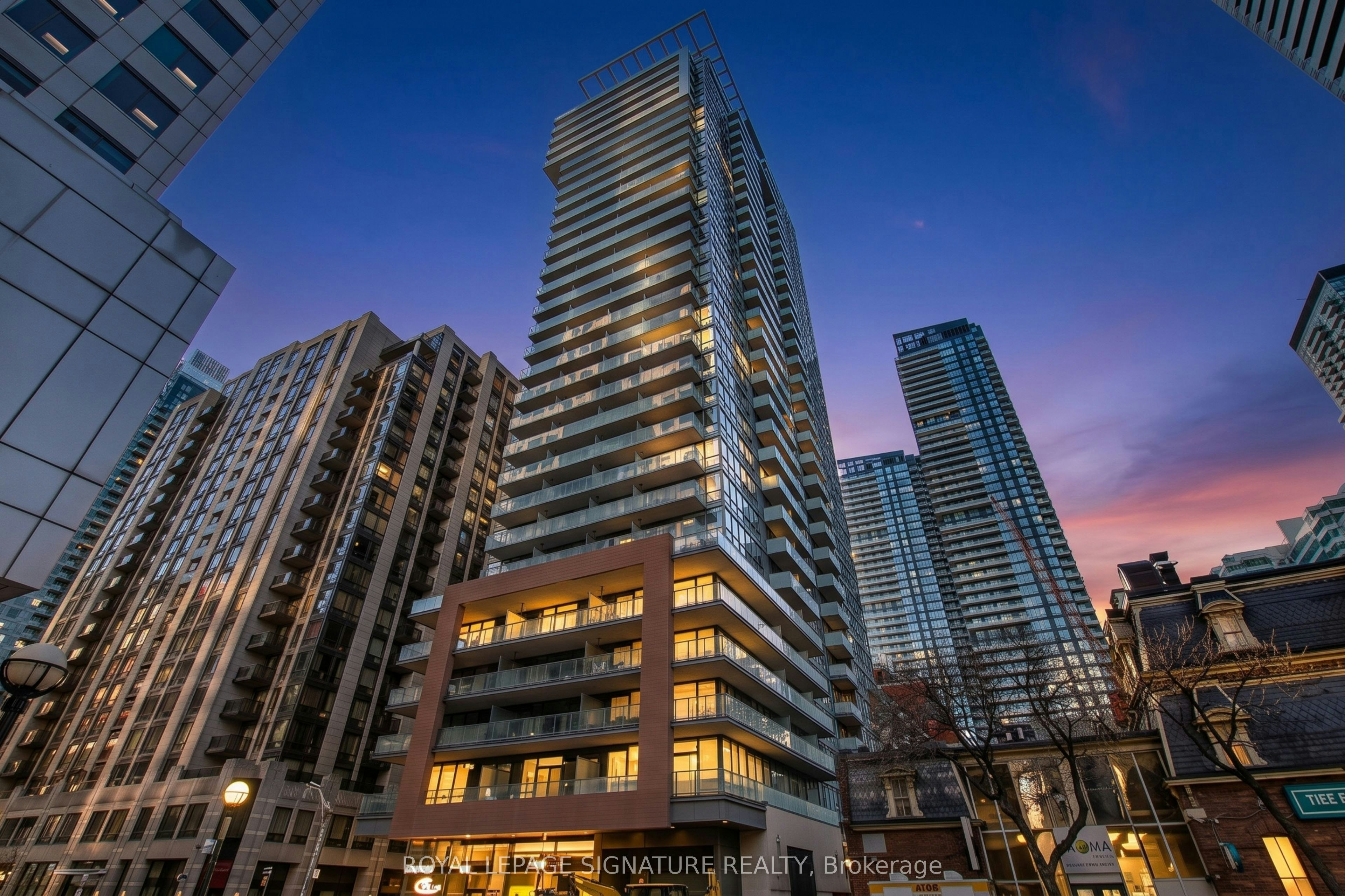 1909-8 Mercer Street, Toronto, ON, M5V 0C4