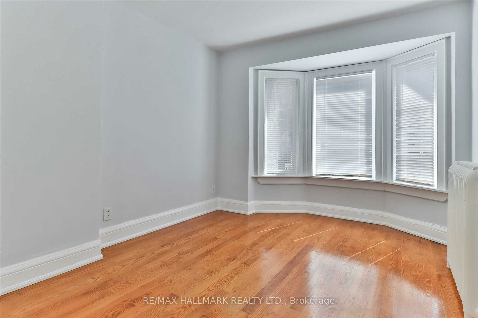 2nd Fl-880 College Street, Toronto, ON, M6H 1A3 - 10