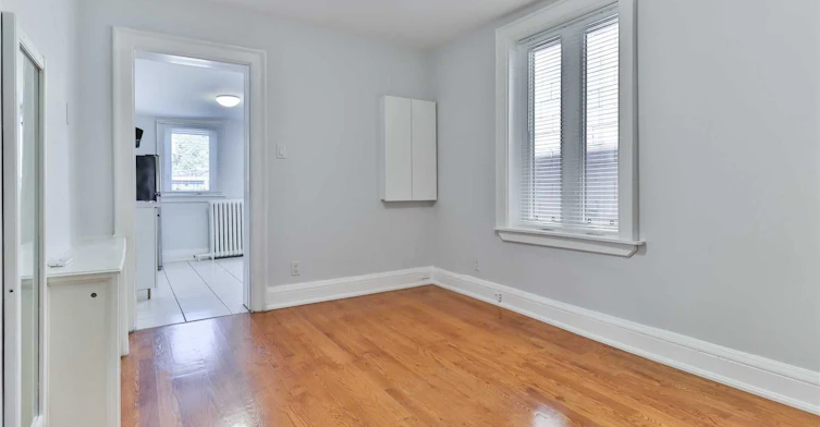 2nd Fl-880 College Street, Toronto, ON, M6H 1A3 - 3