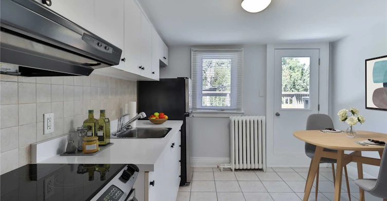 2nd Fl-880 College Street, Toronto, ON, M6H 1A3 - 6