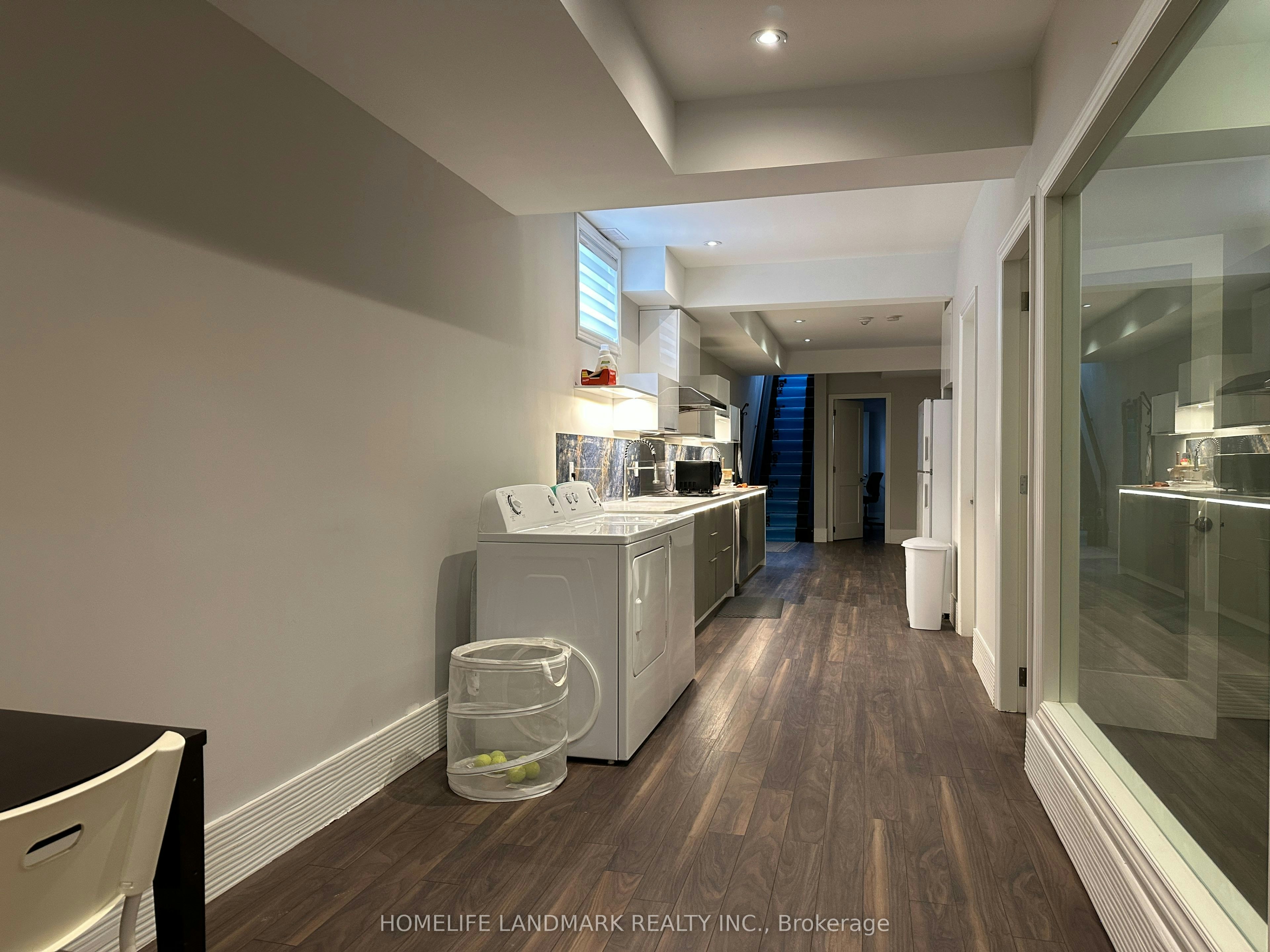 86 Pemberton Avenue, Toronto, ON, M2M 1Y5 - 4