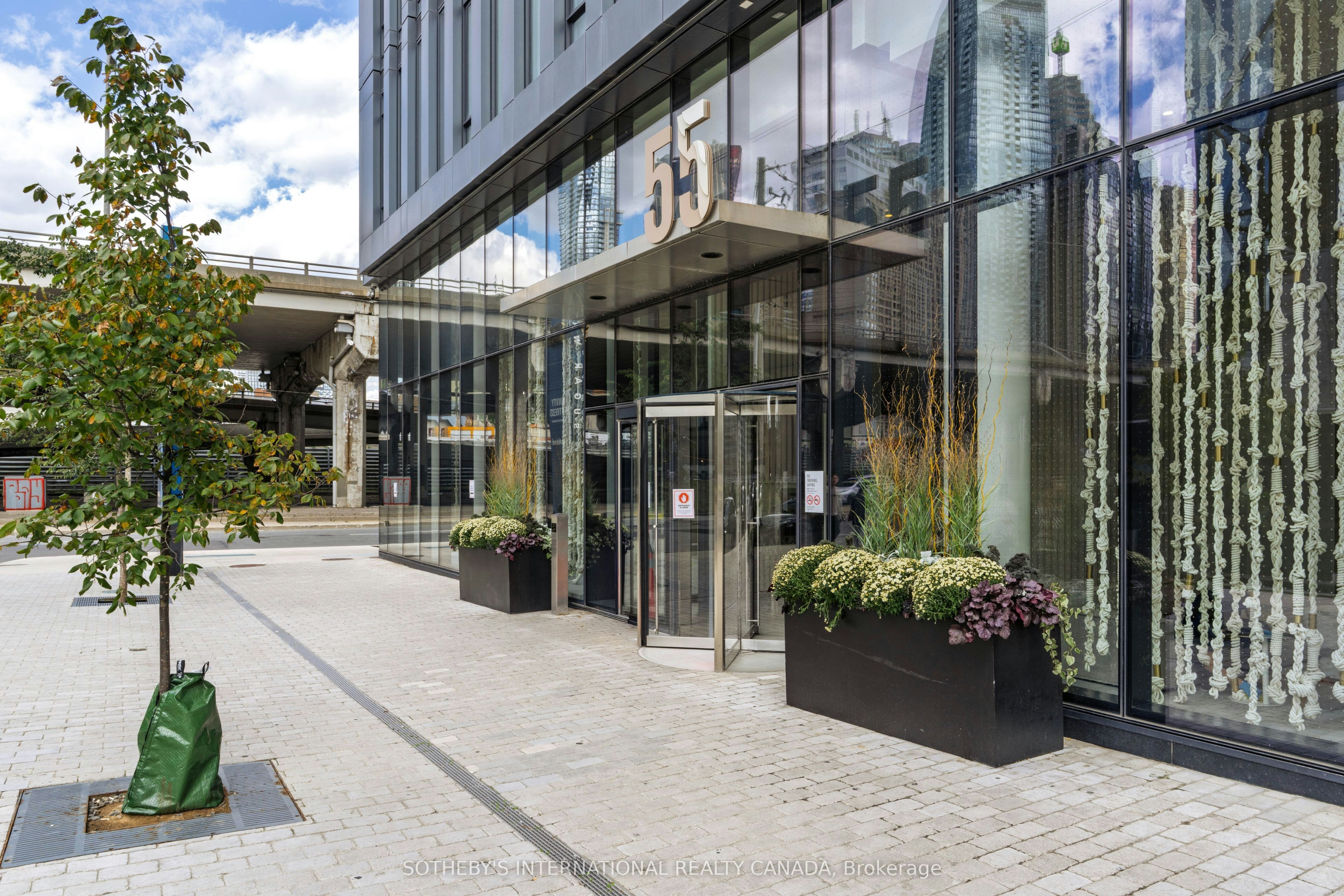 6605-55 Cooper Street, Toronto, ON, M5E 0G1 - 3