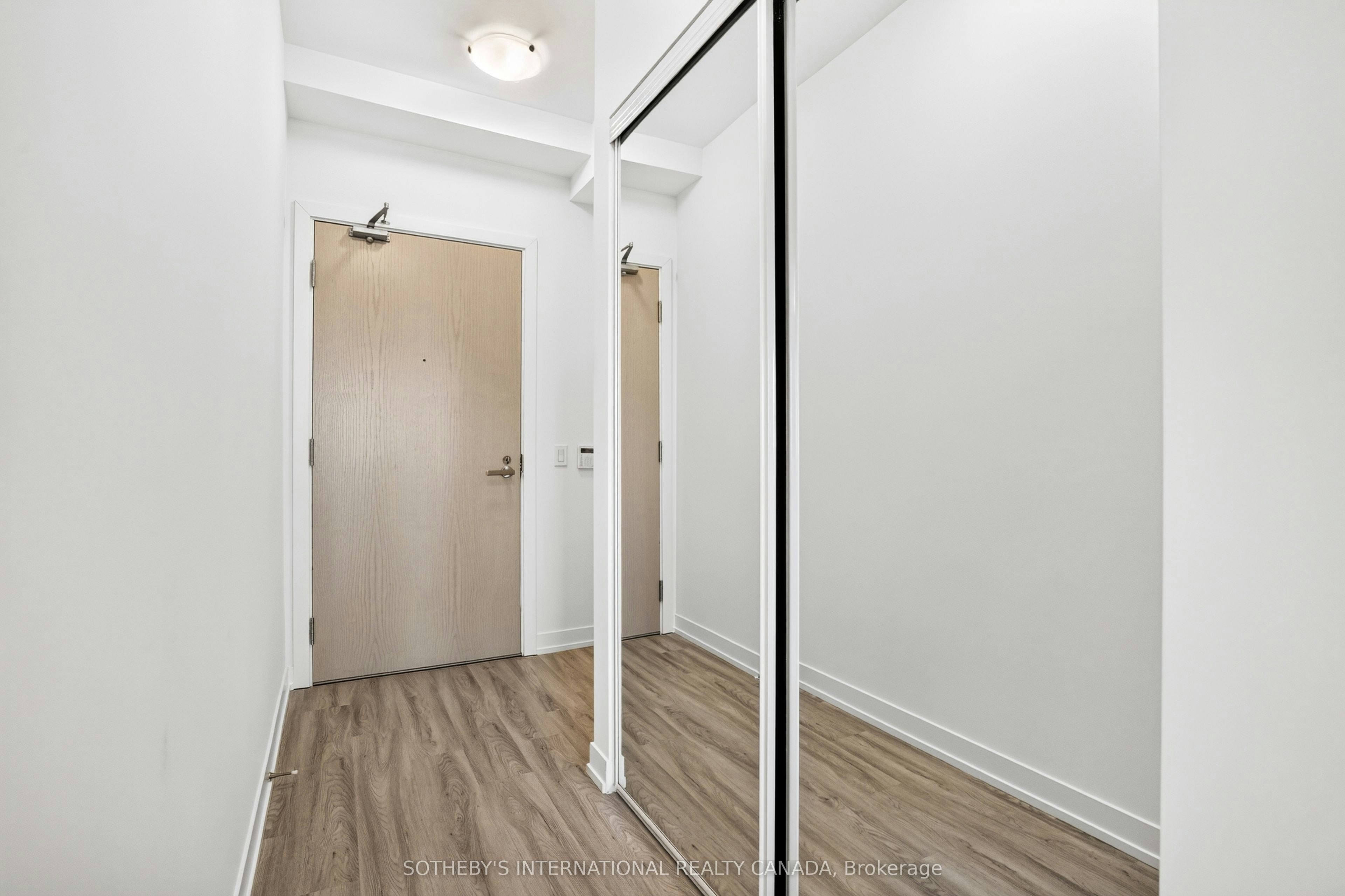 6605-55 Cooper Street, Toronto, ON, M5E 0G1 - 4
