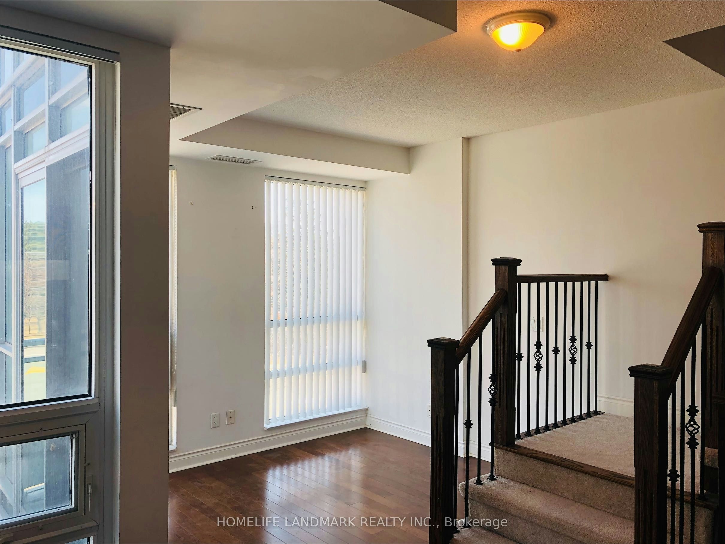 212-31 Olive Avenue, Toronto, ON, M2N 4N4 - 8