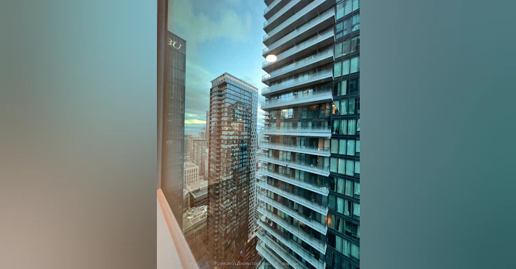 3804-327 King Street W, Toronto, ON, M5V 0W7 - 3