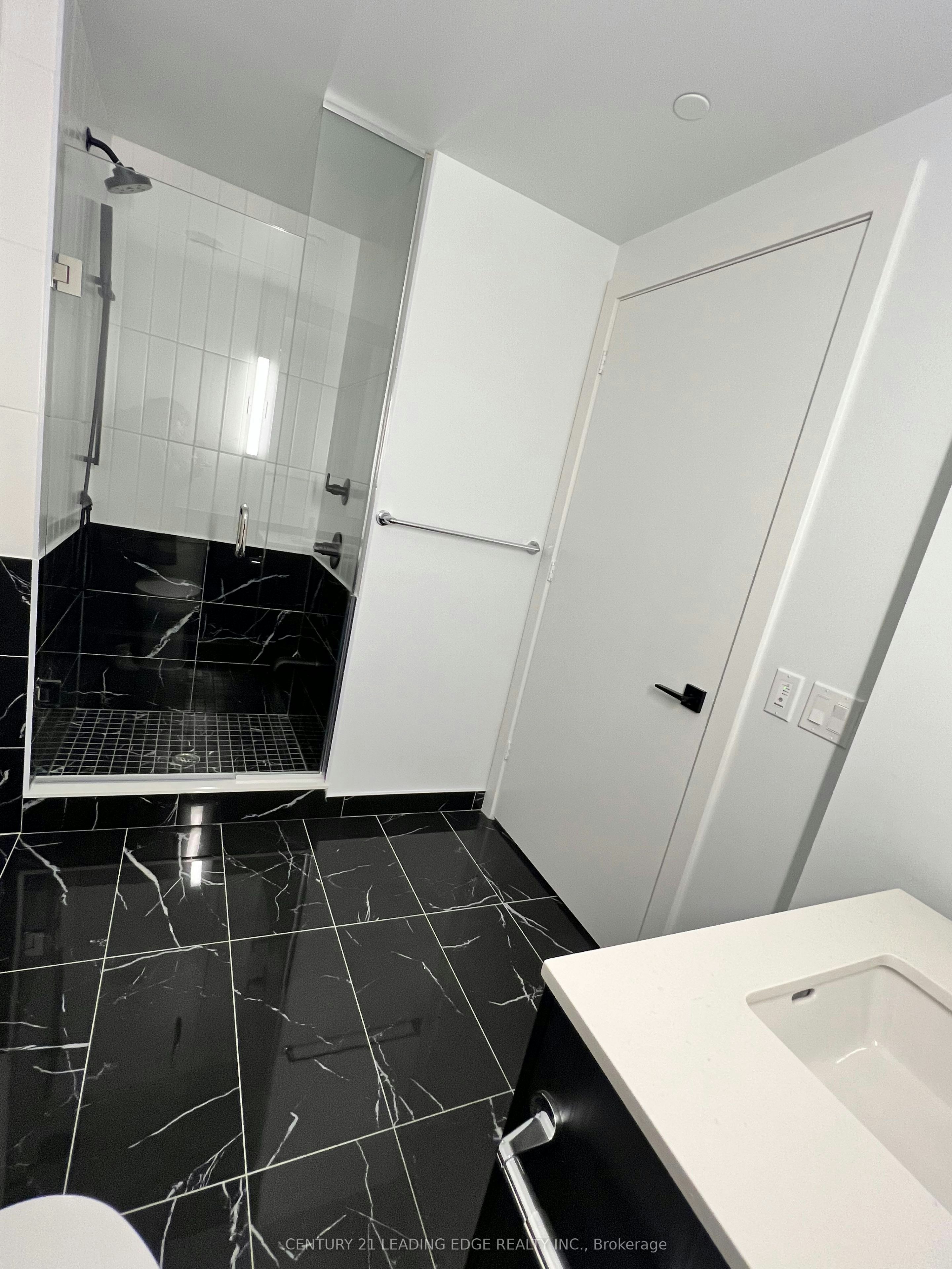 3804-327 King Street W, Toronto, ON, M5V 0W7 - 14