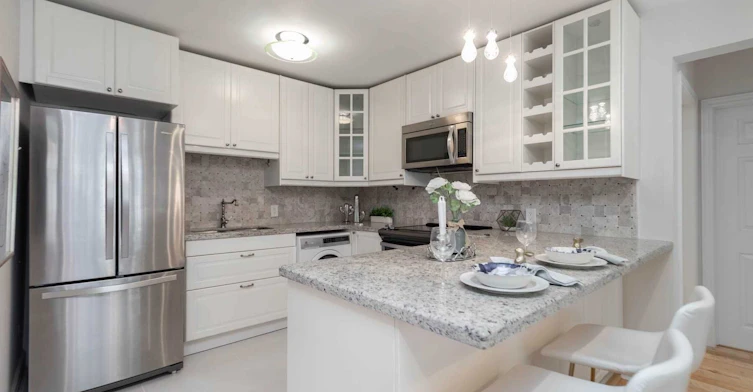 108-35 Raglan Avenue, Toronto, ON, M6C 2K7 - 9