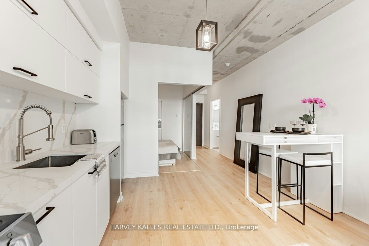 306-55 Stewart Street, Toronto, ON, M5V 2V1 - 14