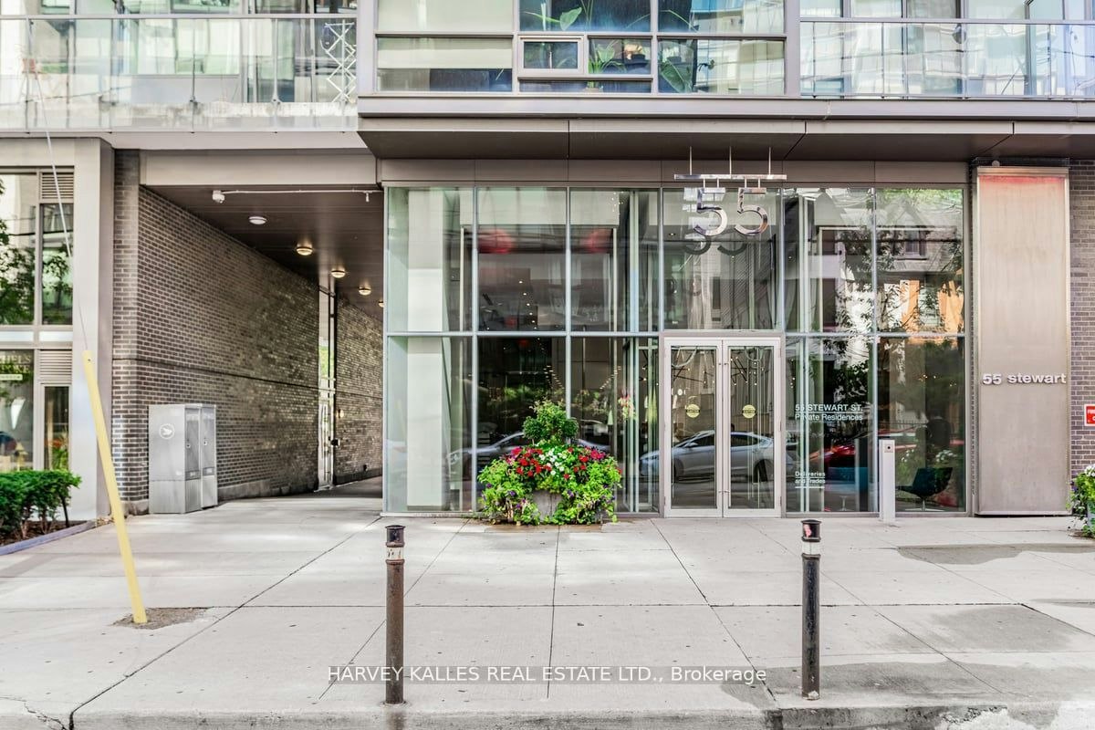 306-55 Stewart Street, Toronto, ON, M5V 2V1 - 2