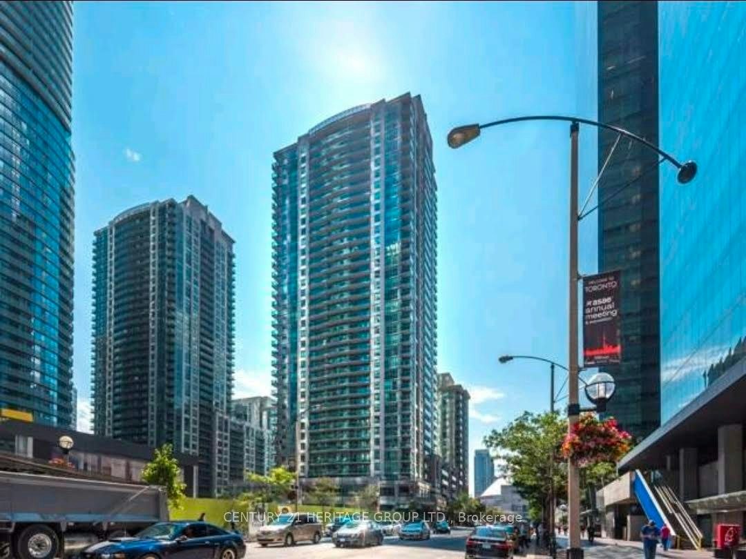 3109-30 Grand Trunk Crescent, Toronto, ON, M5J 3A4