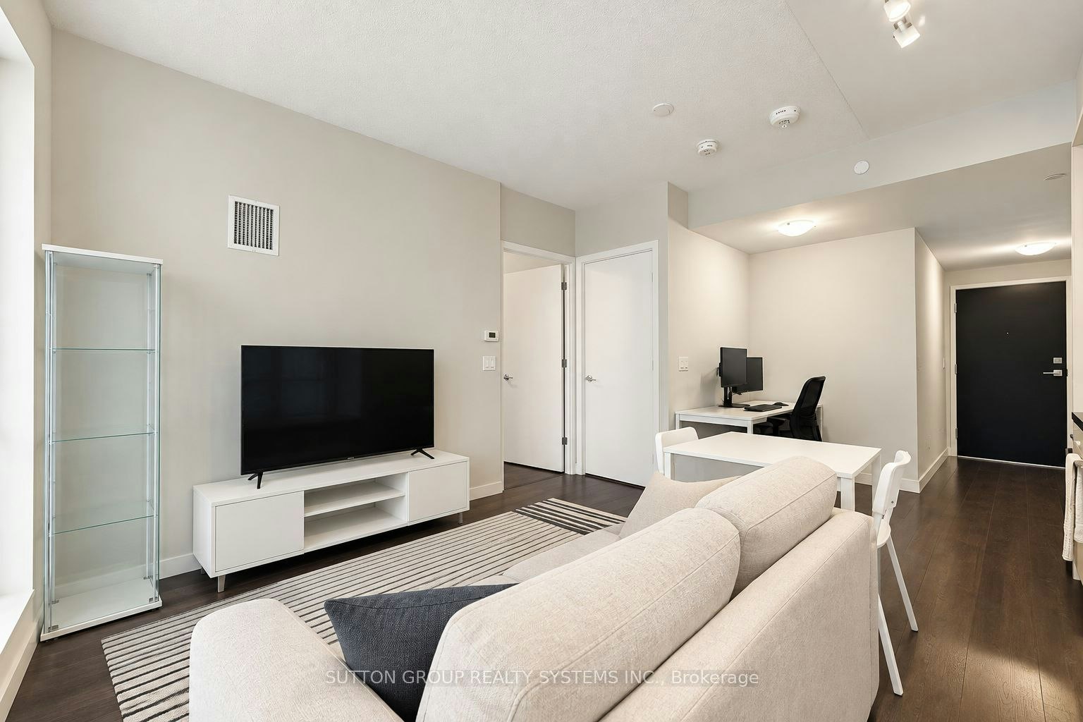 2205-2221 Yonge Street, Toronto, ON, M4S 2B4 - 11