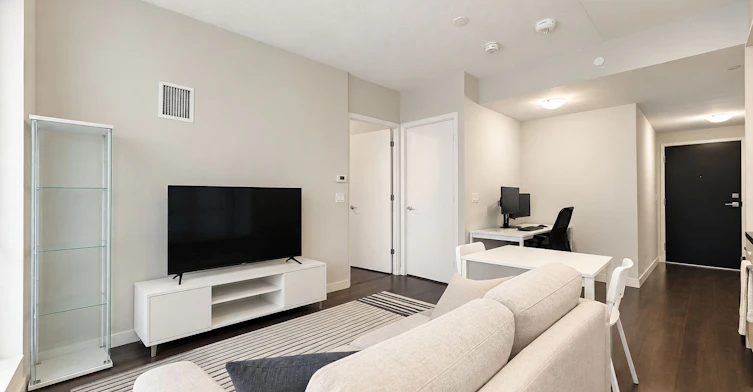 2205-2221 Yonge Street, Toronto, ON, M4S 2B4 - 11