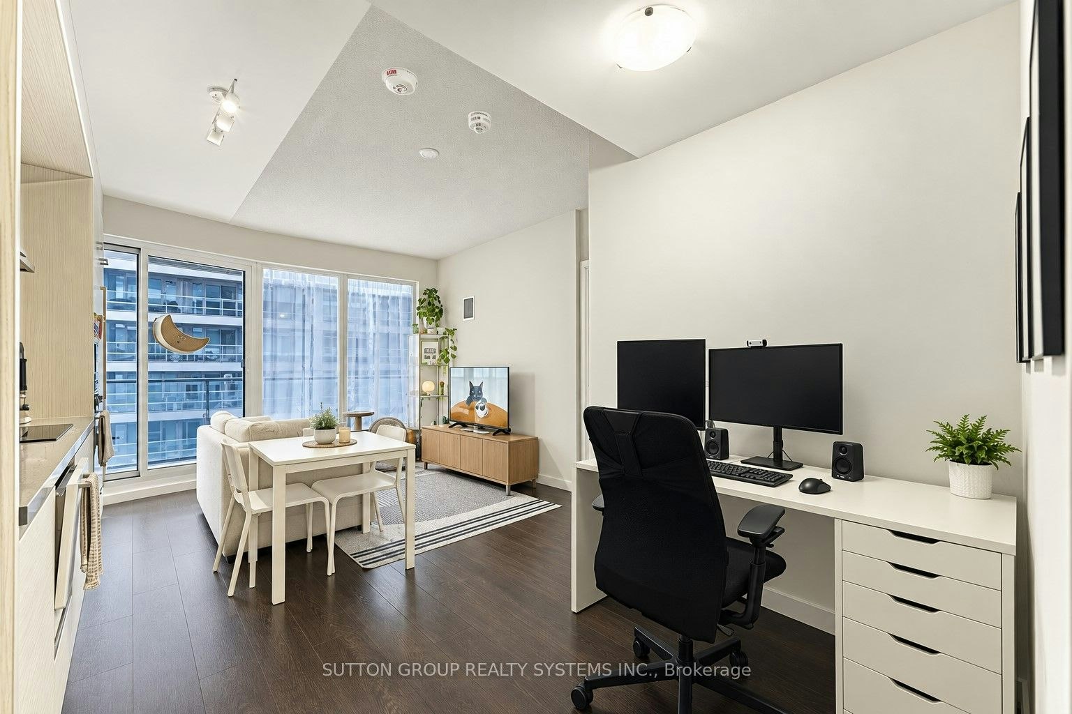2205-2221 Yonge Street, Toronto, ON, M4S 2B4 - 8