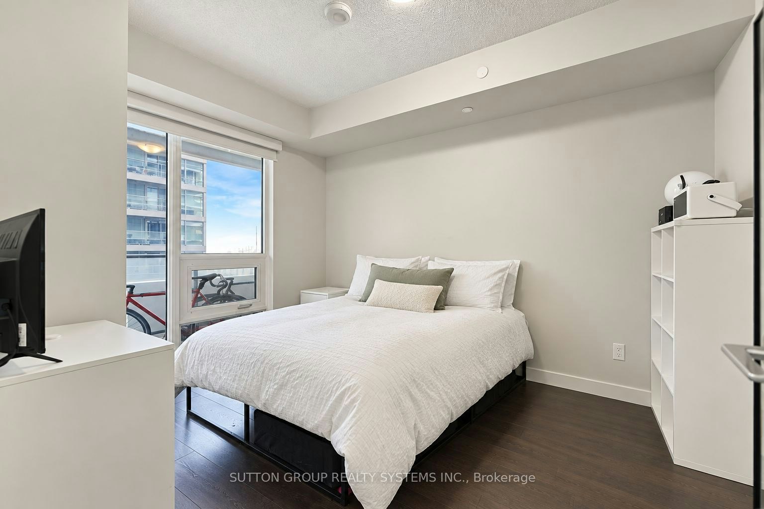 2205-2221 Yonge Street, Toronto, ON, M4S 2B4 - 13