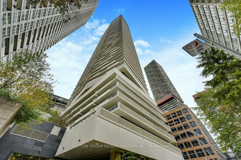 2205-2221 Yonge Street, Toronto, ON, M4S 2B4
