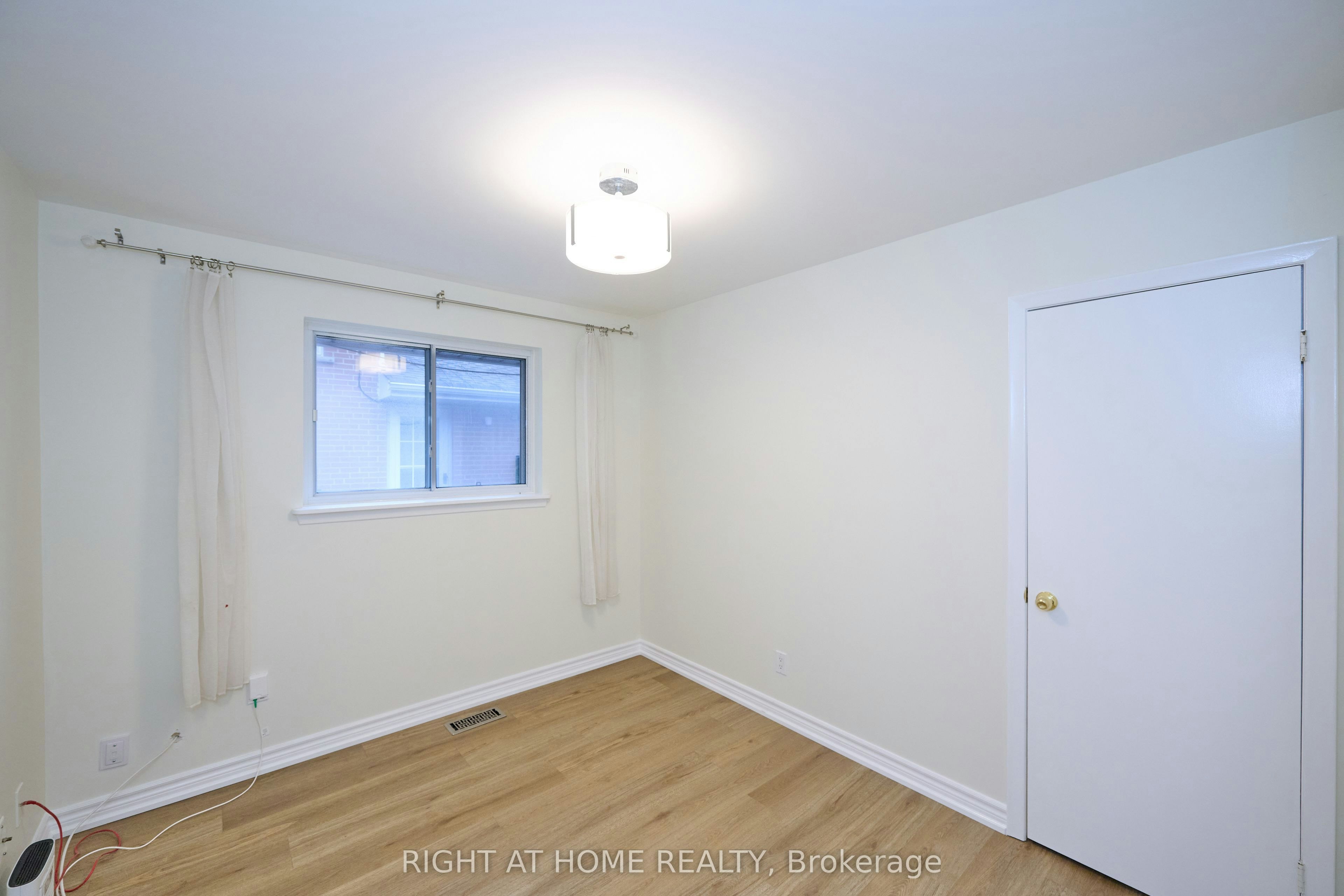 314 Dudley Avenue, Toronto, ON, M2N 4X5 - 16