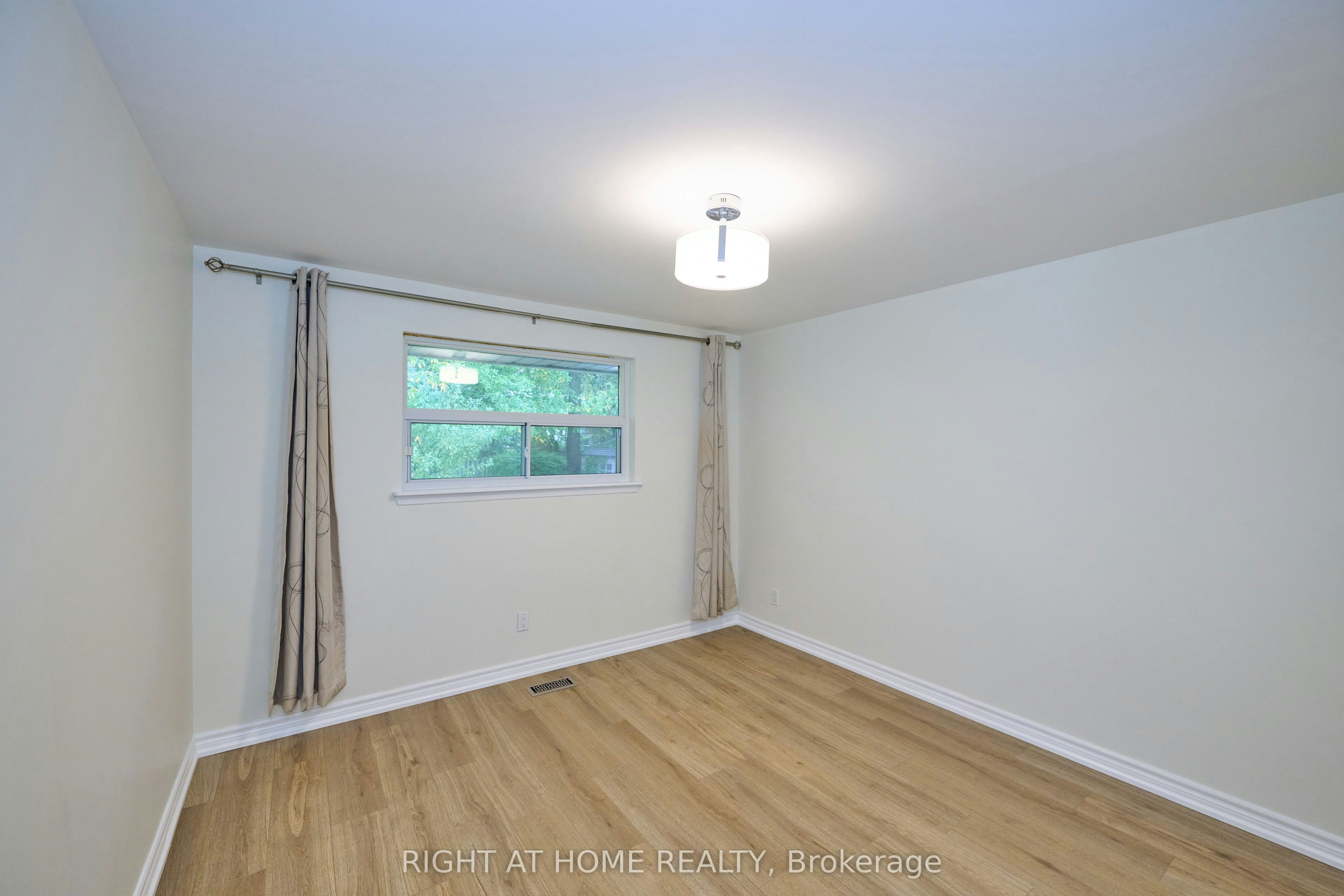 314 Dudley Avenue, Toronto, ON, M2N 4X5 - 13