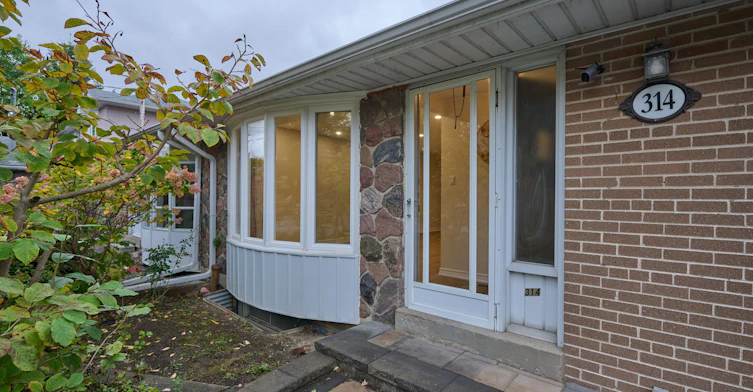 314 Dudley Avenue, Toronto, ON, M2N 4X5 - 2