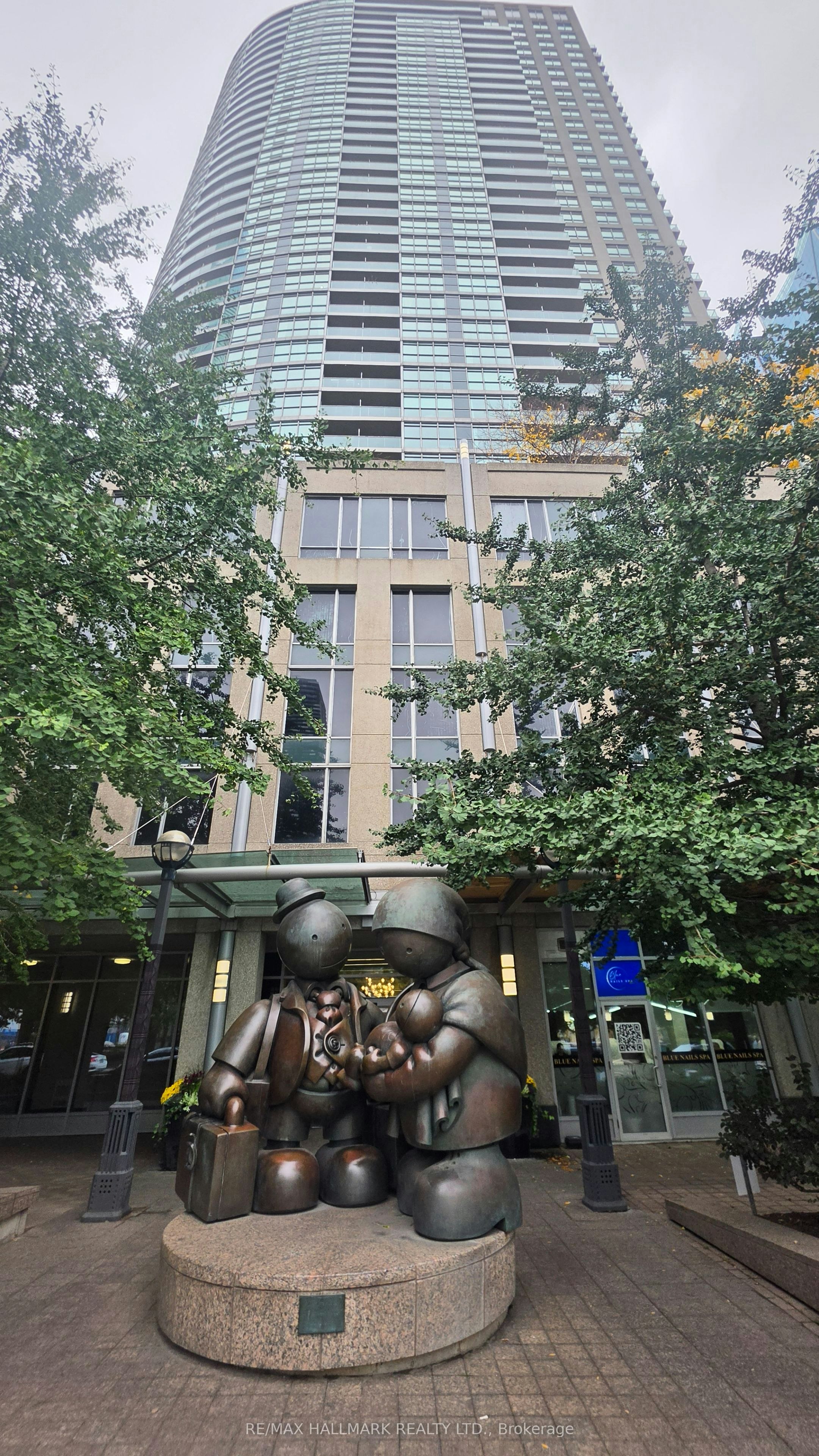 914-18 Yonge Street, Toronto, ON, M5E 1Z8 - 38