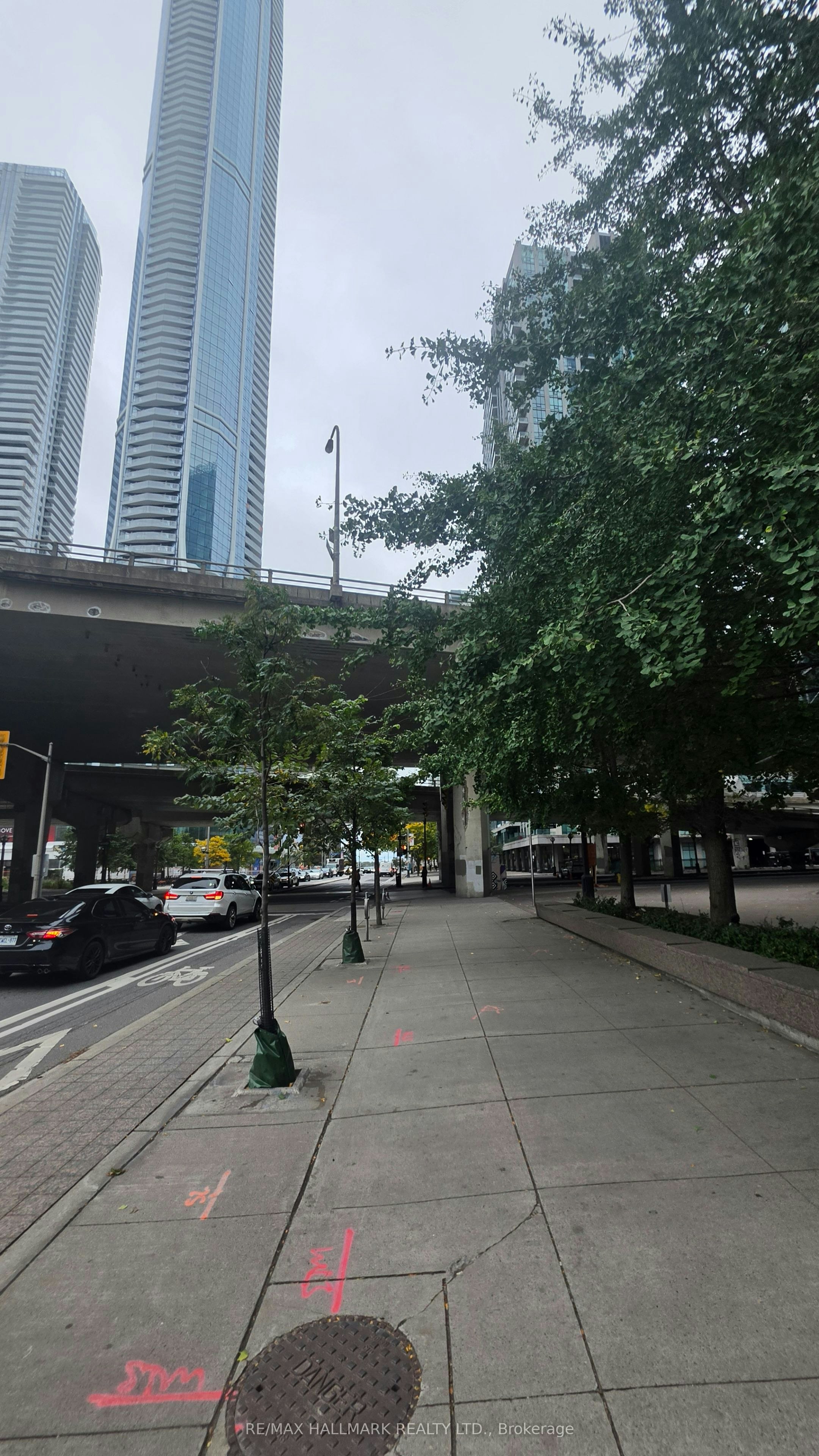 914-18 Yonge Street, Toronto, ON, M5E 1Z8 - 39