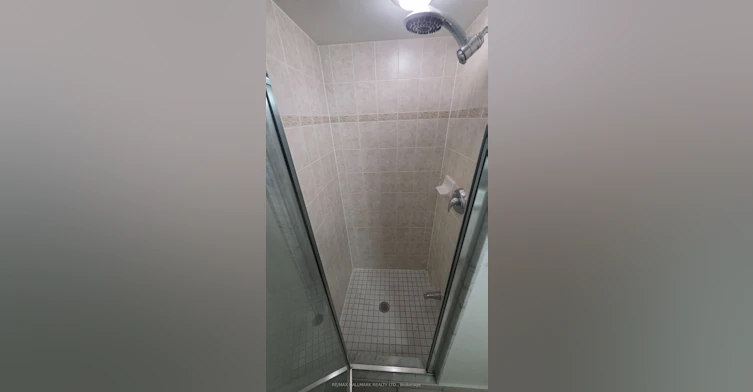 914-18 Yonge Street, Toronto, ON, M5E 1Z8 - 15