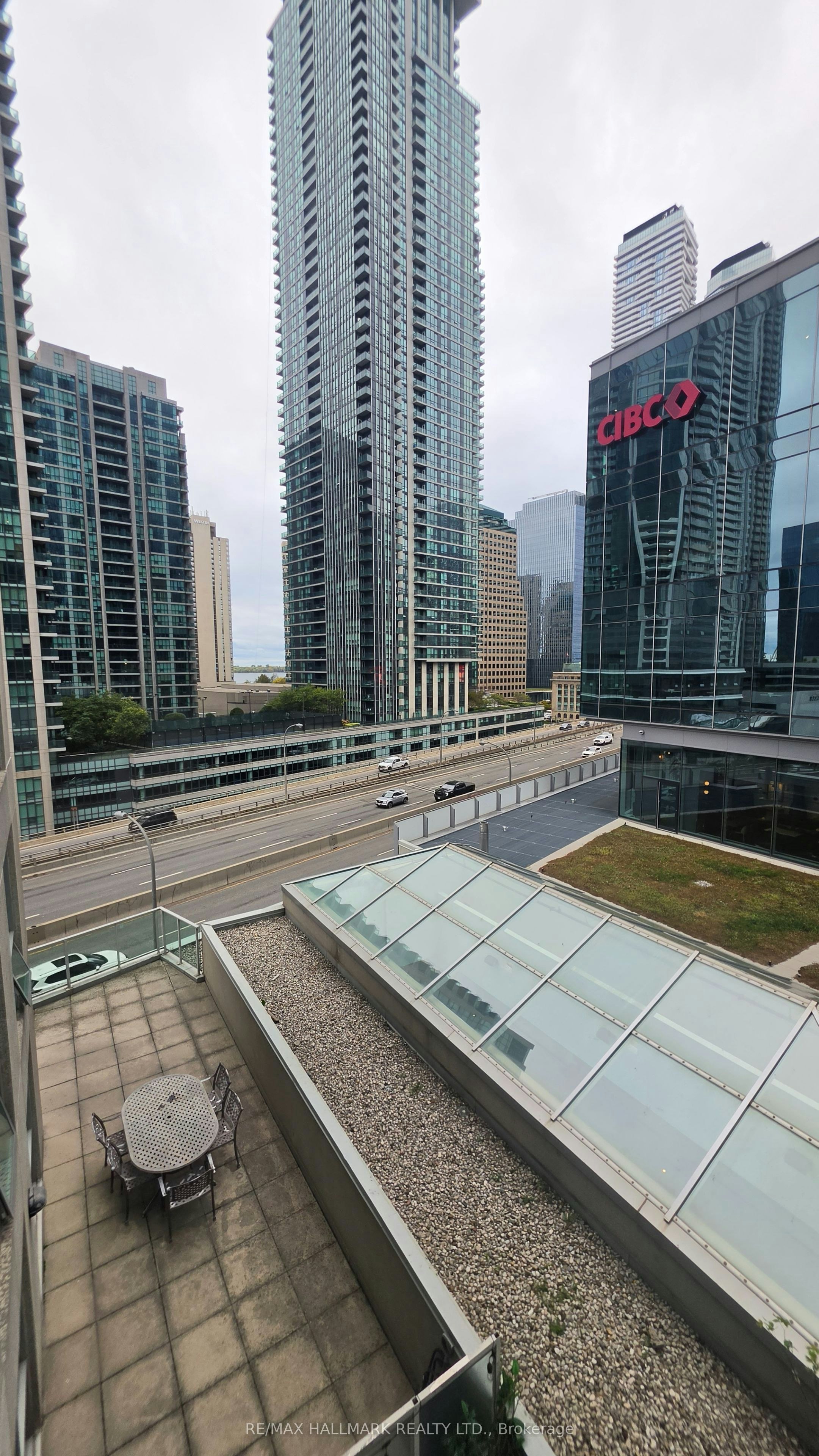 914-18 Yonge Street, Toronto, ON, M5E 1Z8 - 26