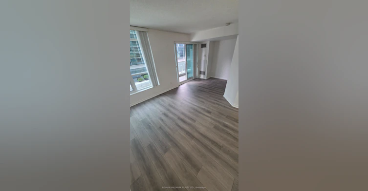 914-18 Yonge Street, Toronto, ON, M5E 1Z8 - 22