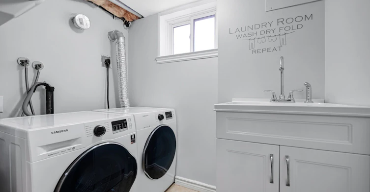39 Brentcliffe Road, Toronto, ON, M4G 3Y4 - 34